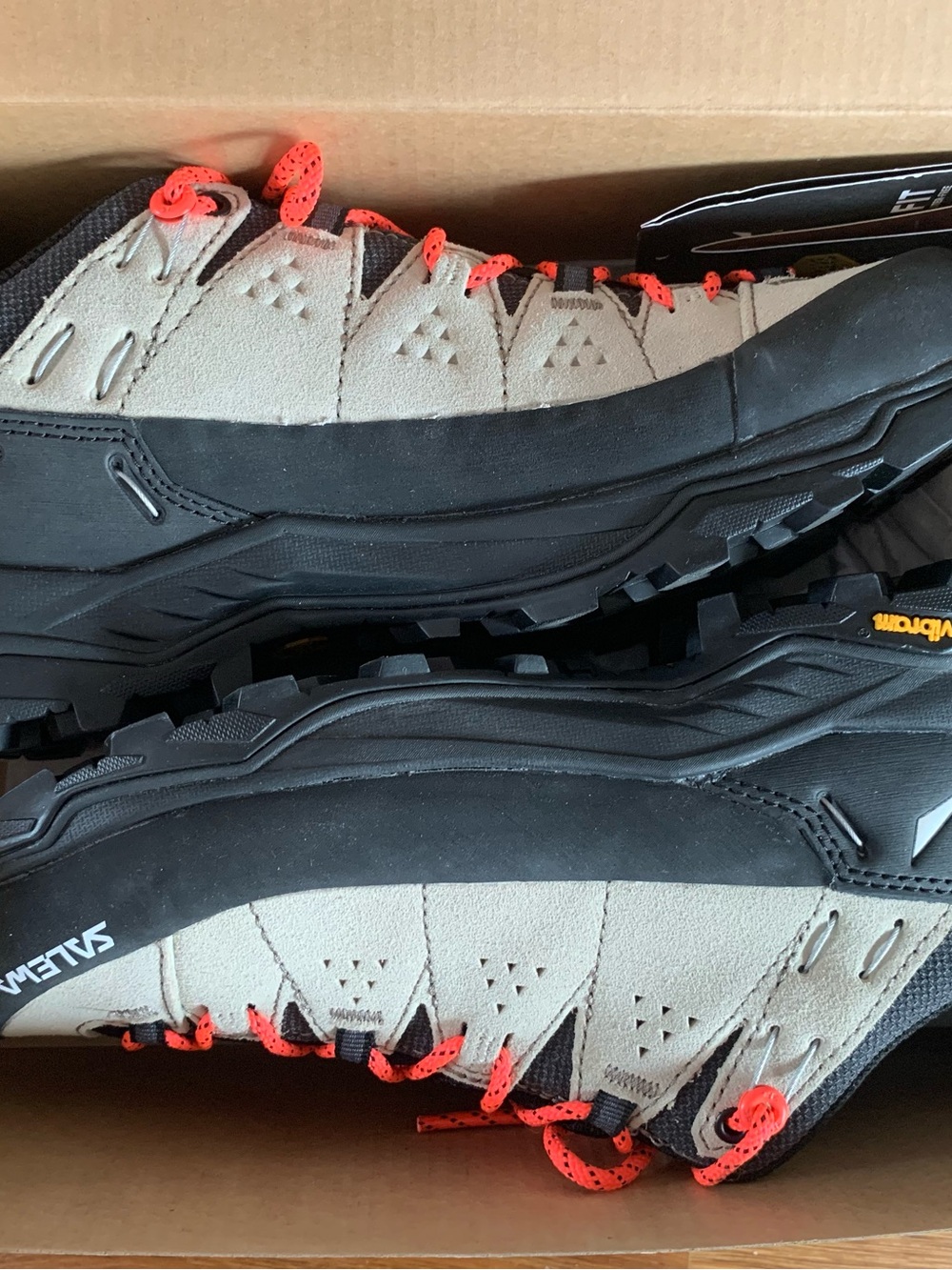 NEW - Salewa Alp trainer 2 Gore-Tex Light Trail Shoes - Women’s - Oatmeal